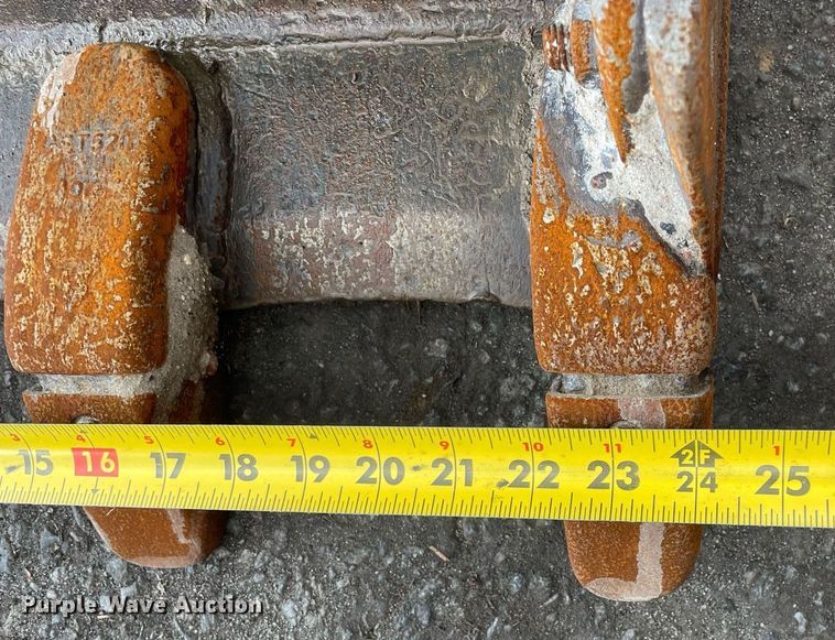 image for item DP0077 2021 Bobcat E32I  mini excavator