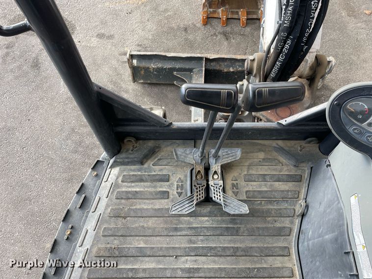 image for item DP0077 2021 Bobcat E32I  mini excavator