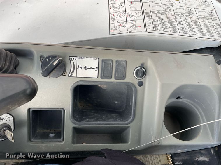 image for item DP0077 2021 Bobcat E32I  mini excavator