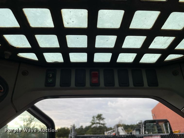 image for item DP0079 2010 Bobcat S150  skid steer loader