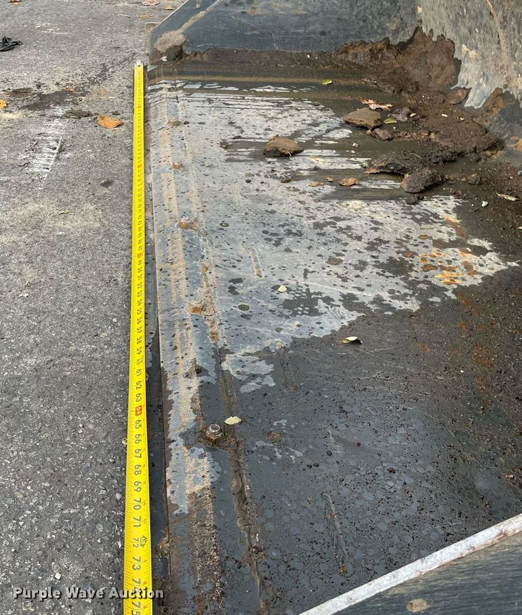 image for item DP0080 2021 Bobcat T66 R Series  tracked skid steer loader