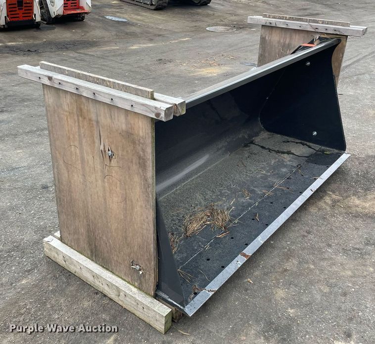 image for item DP0093 Bobcat   75" W skid steer bucket