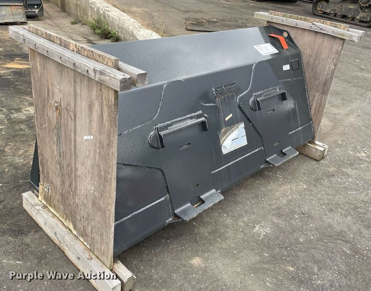image for item DP0093 Bobcat   75" W skid steer bucket