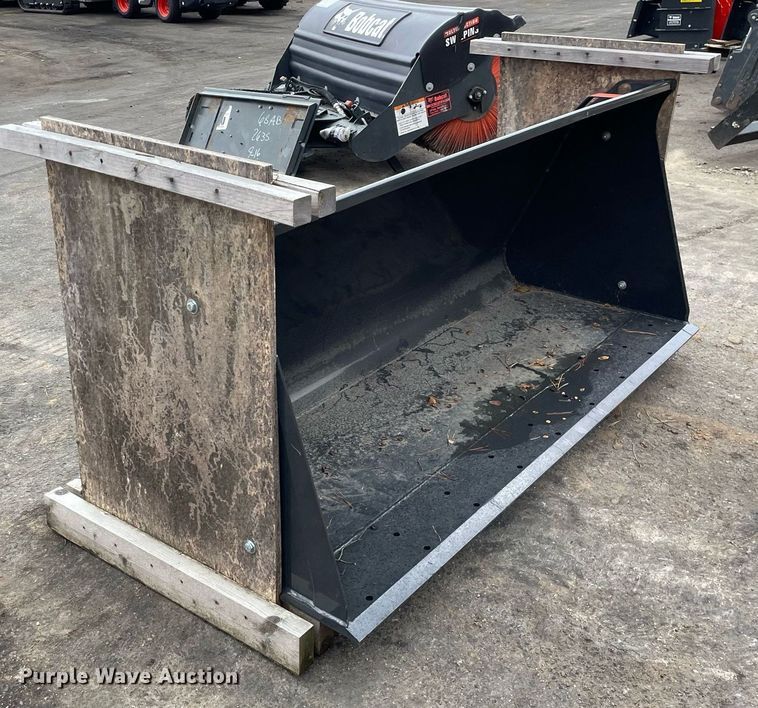 image for item DP0094 Bobcat  75" W skid steer bucket