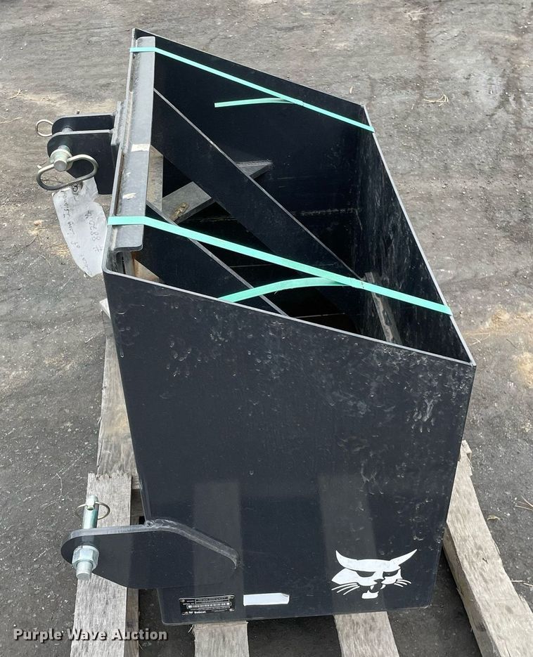image for item DP0095 Bobcat  rear ballast box