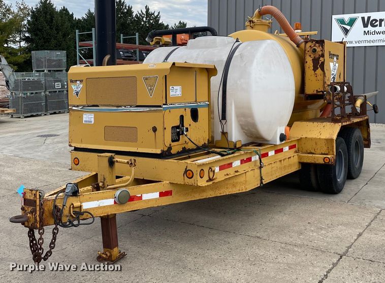 image for item DP0104 2001 Vermeer E900  vacuum excavator