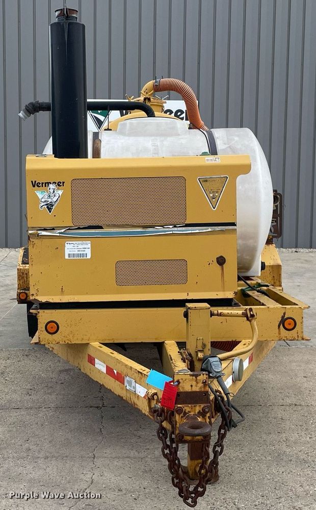 image for item DP0104 2001 Vermeer E900  vacuum excavator