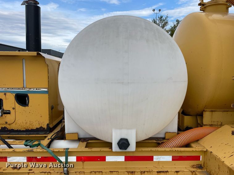 image for item DP0104 2001 Vermeer E900  vacuum excavator