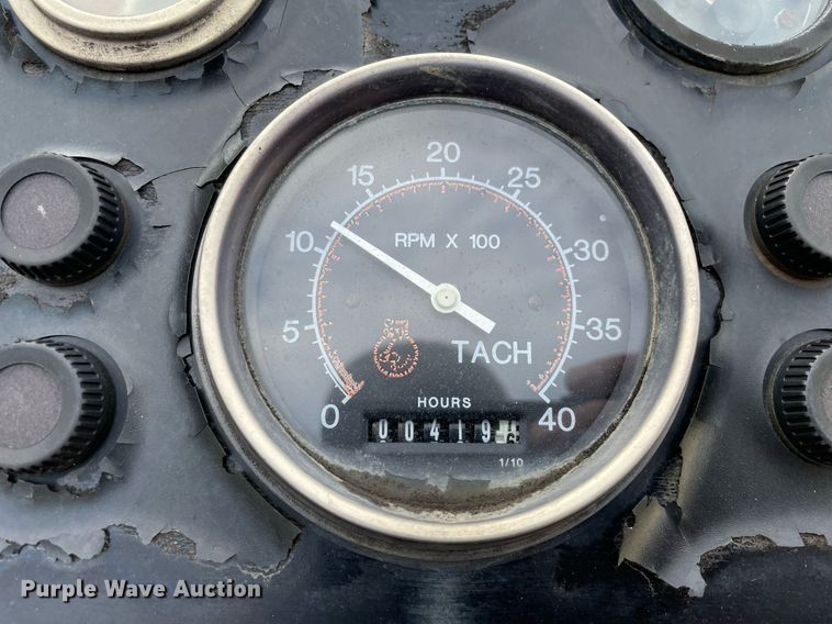 image for item DP0104 2001 Vermeer E900  vacuum excavator