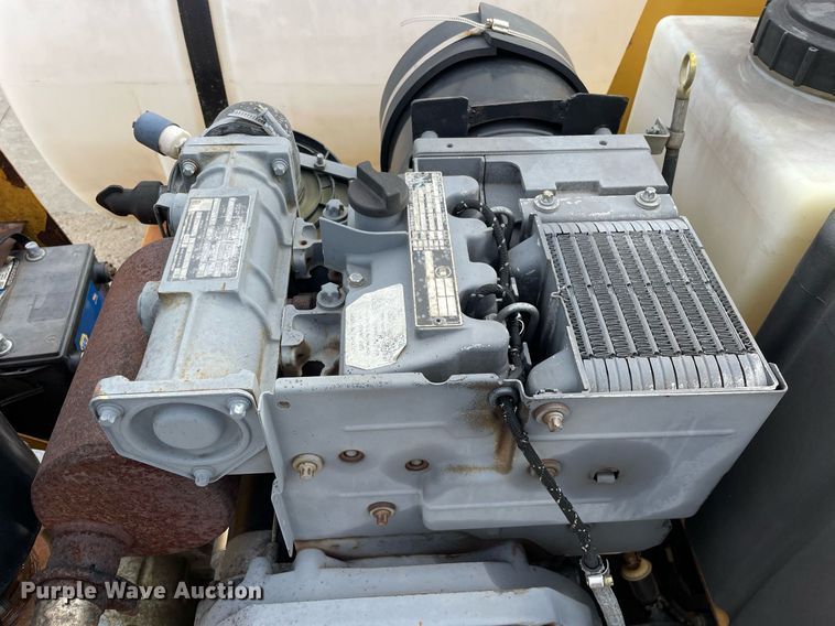 image for item DP0104 2001 Vermeer E900  vacuum excavator