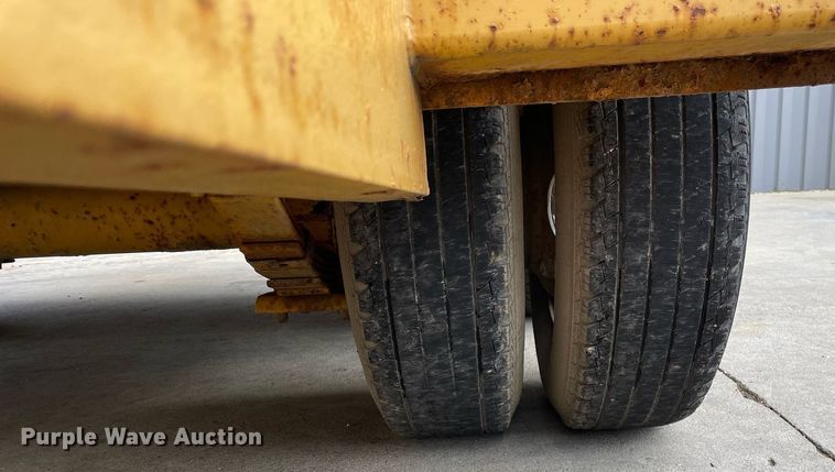 image for item DP0104 2001 Vermeer E900  vacuum excavator