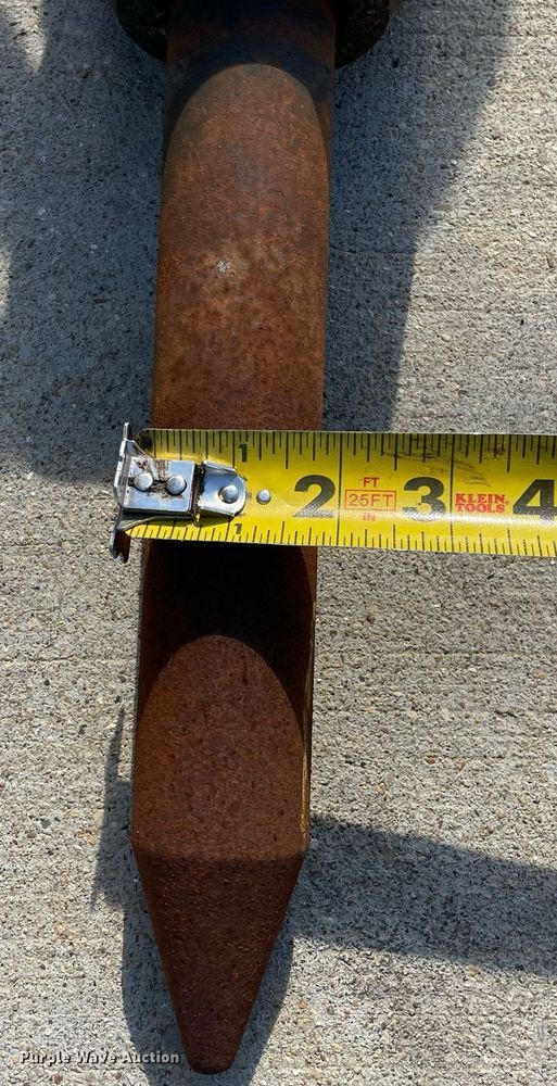 image for item DP0114 2016 Atlas Copco SB102  breaker