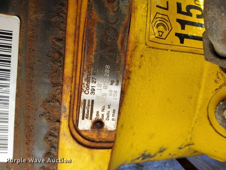 image for item DP0114 2016 Atlas Copco SB102  breaker