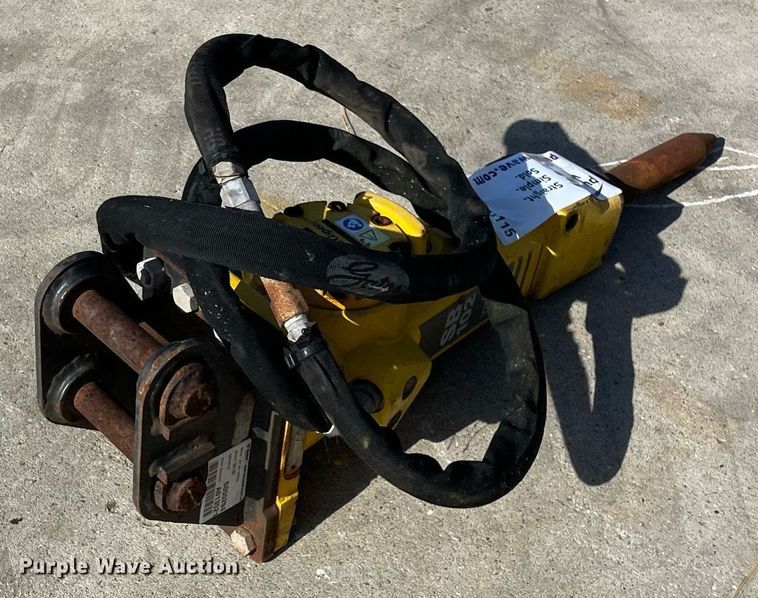 image for item DP0115 2015 Atlas Copco SB102  breaker