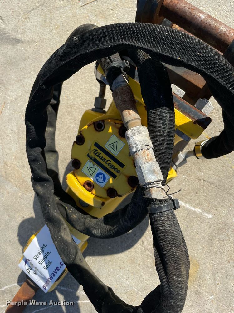 image for item DP0115 2015 Atlas Copco SB102  breaker