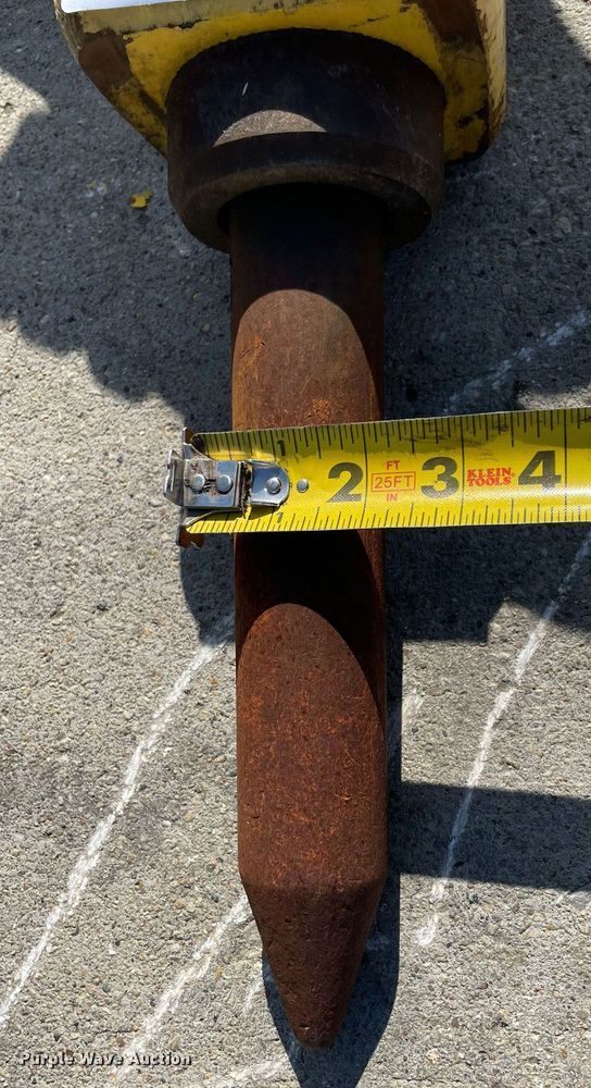 image for item DP0115 2015 Atlas Copco SB102  breaker