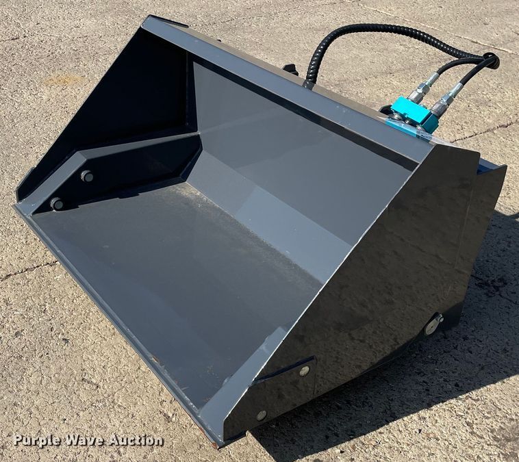 image for item DP0118 2020 Vermeer  compact utility loader bucket