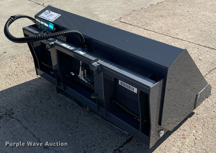 image for item DP0118 2020 Vermeer  compact utility loader bucket