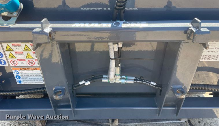 image for item DP0118 2020 Vermeer  compact utility loader bucket