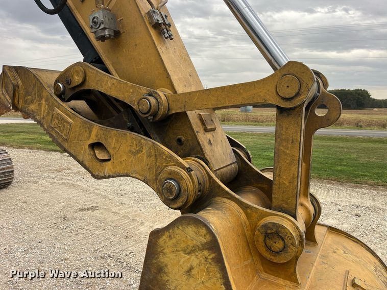 image for item DP2115 2021 Caterpillar 320GC  excavator