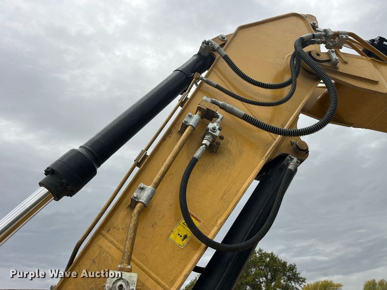 image for item DP2115 2021 Caterpillar 320GC  excavator