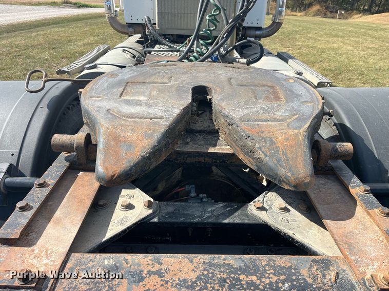 image for item DP2116 1997 Kenworth W900  semi truck