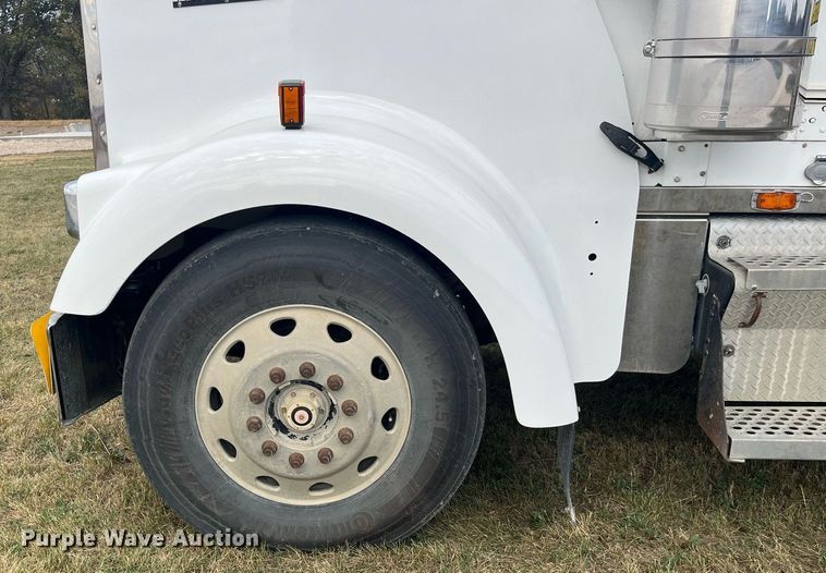 image for item DP2116 1997 Kenworth W900  semi truck