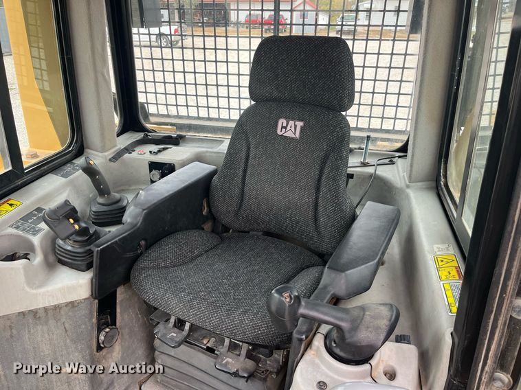 image for item DP2117 2013 Caterpillar D6TXW  dozer