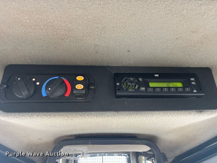 image for item DP2117 2013 Caterpillar D6TXW  dozer