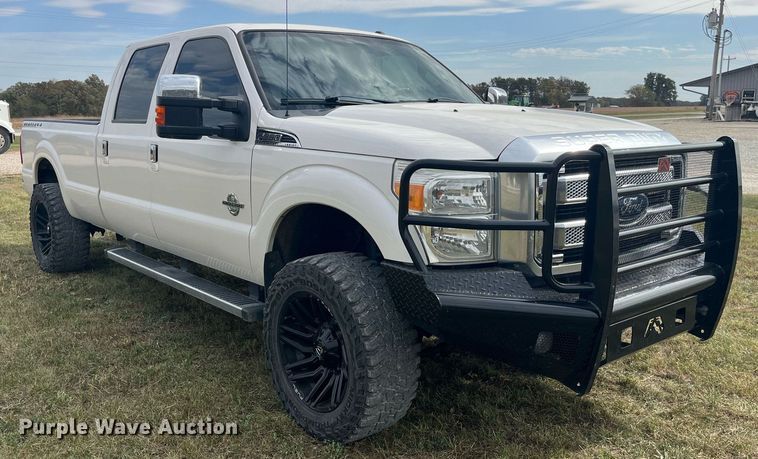 image for item DP2118 2016 Ford F350 Super Duty Lariat Platinum  Crew Cab pickup truck