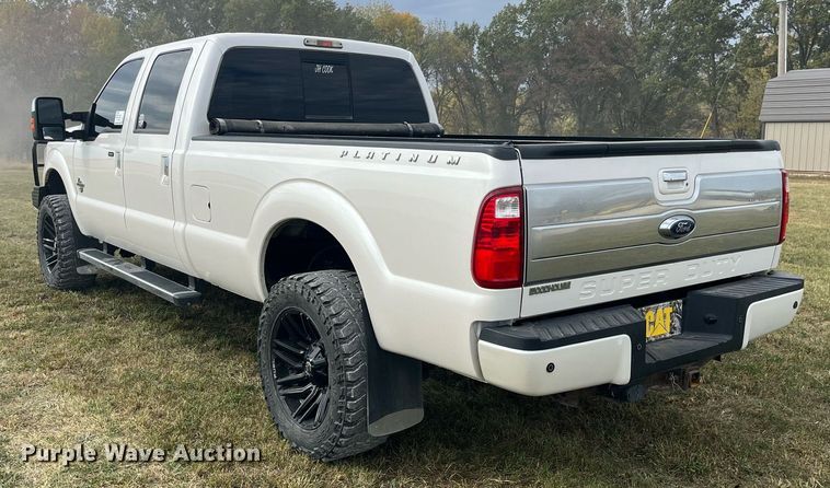 image for item DP2118 2016 Ford F350 Super Duty Lariat Platinum  Crew Cab pickup truck