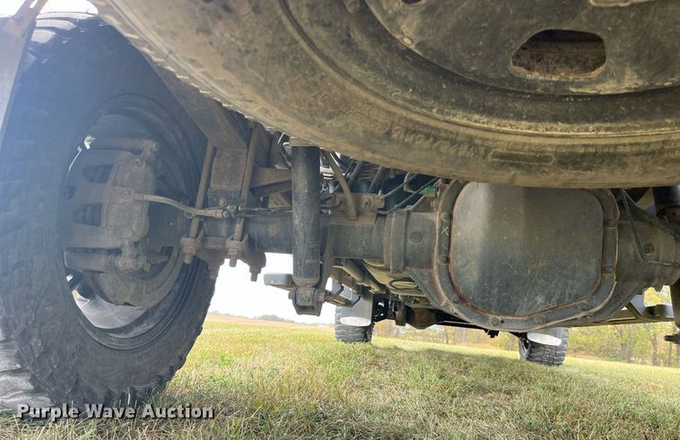 image for item DP2118 2016 Ford F350 Super Duty Lariat Platinum  Crew Cab pickup truck