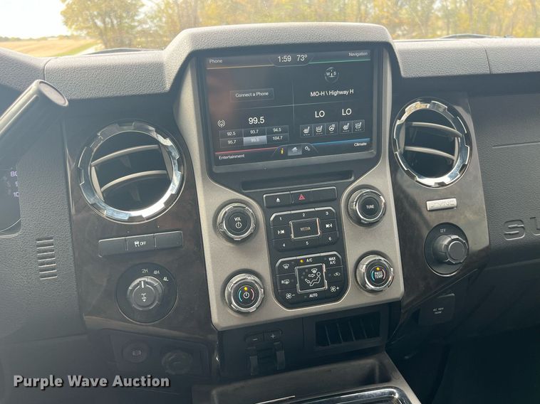 image for item DP2118 2016 Ford F350 Super Duty Lariat Platinum  Crew Cab pickup truck