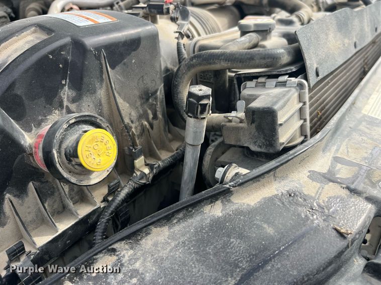 image for item DP2118 2016 Ford F350 Super Duty Lariat Platinum  Crew Cab pickup truck