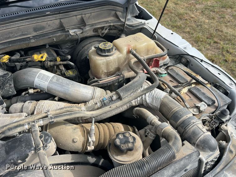 image for item DP2118 2016 Ford F350 Super Duty Lariat Platinum  Crew Cab pickup truck