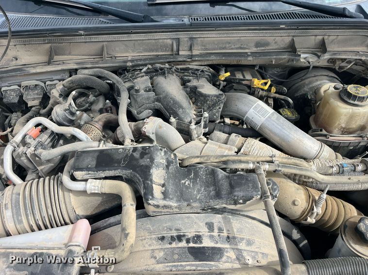 image for item DP2118 2016 Ford F350 Super Duty Lariat Platinum  Crew Cab pickup truck