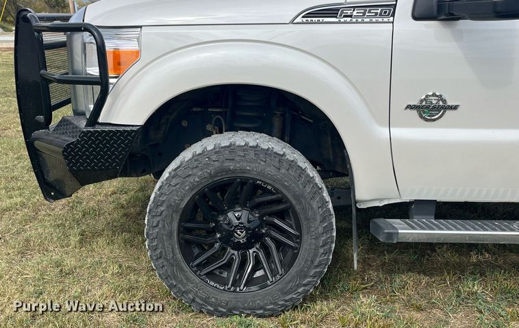 image for item DP2118 2016 Ford F350 Super Duty Lariat Platinum  Crew Cab pickup truck