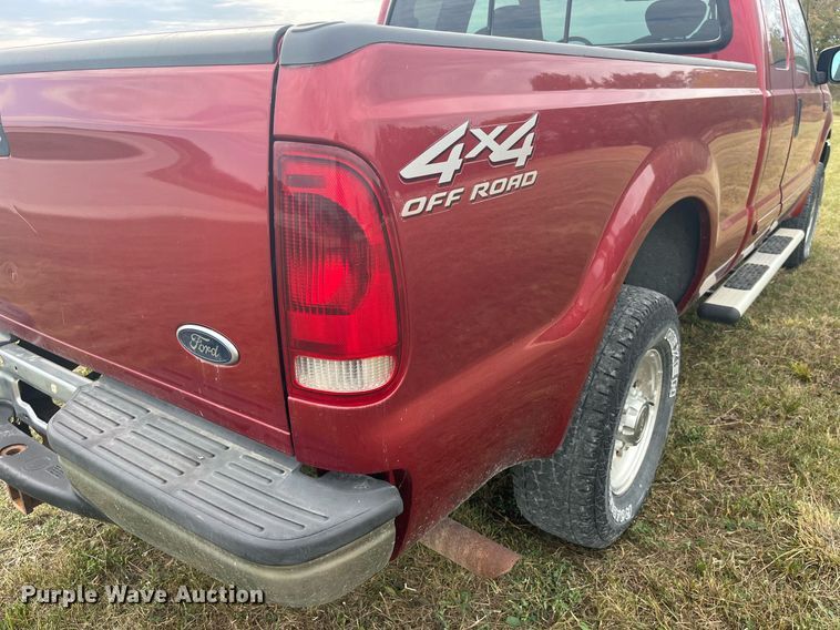 image for item DP2119 2001 Ford F250 Super Duty XLT  SuperCab pickup truck