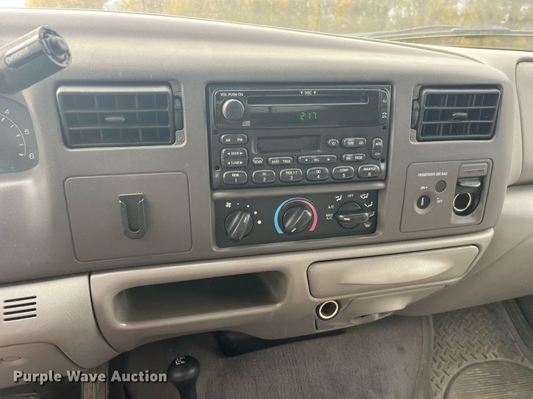 image for item DP2119 2001 Ford F250 Super Duty XLT  SuperCab pickup truck