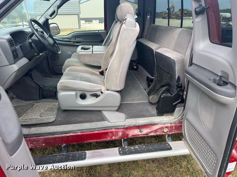 image for item DP2119 2001 Ford F250 Super Duty XLT  SuperCab pickup truck