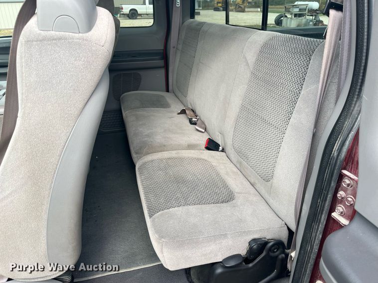 image for item DP2119 2001 Ford F250 Super Duty XLT  SuperCab pickup truck