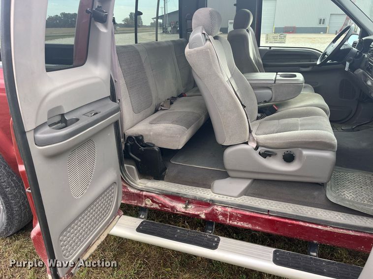 image for item DP2119 2001 Ford F250 Super Duty XLT  SuperCab pickup truck