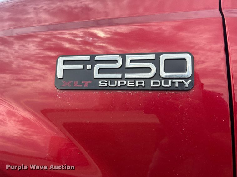 image for item DP2119 2001 Ford F250 Super Duty XLT  SuperCab pickup truck