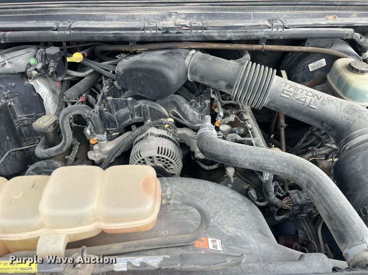 image for item DP2119 2001 Ford F250 Super Duty XLT  SuperCab pickup truck