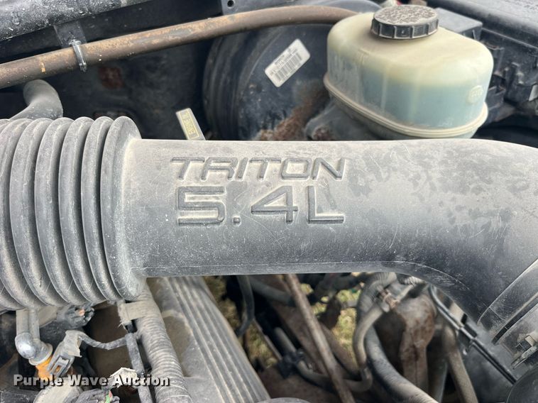 image for item DP2119 2001 Ford F250 Super Duty XLT  SuperCab pickup truck