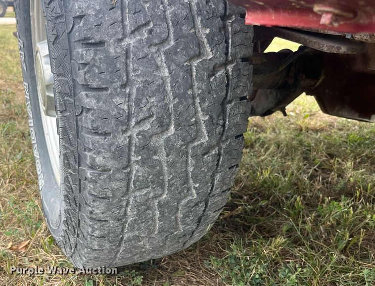 image for item DP2119 2001 Ford F250 Super Duty XLT  SuperCab pickup truck