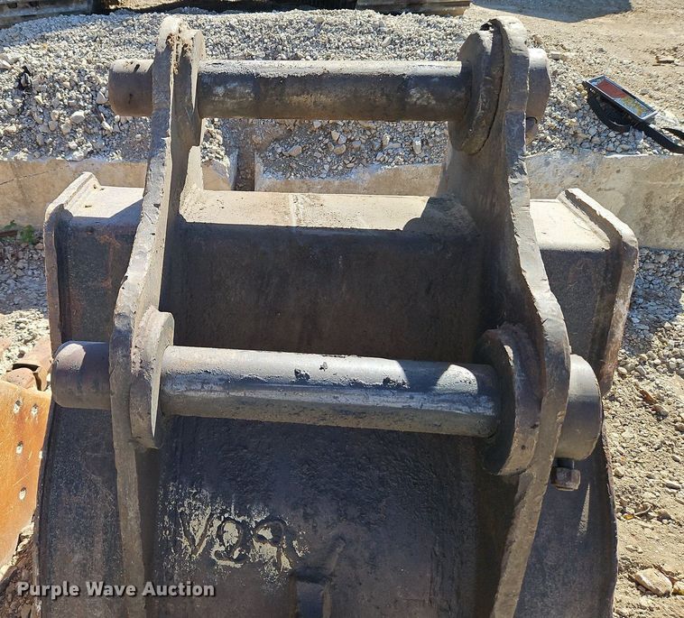 image for item DP2486 WB  36" bucket