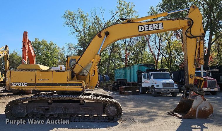 image for item DP2488 1999 John Deere 270LC  excavator