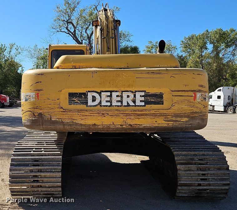 image for item DP2488 1999 John Deere 270LC  excavator