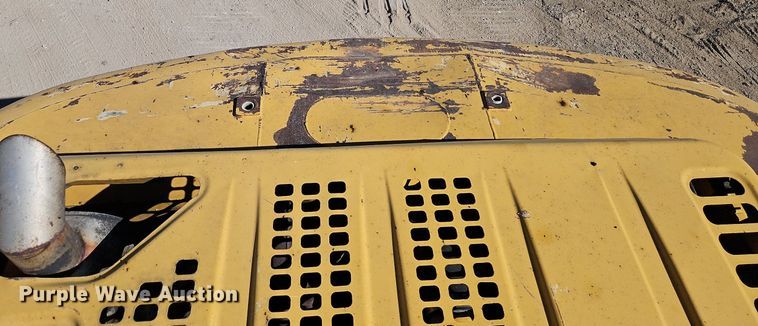 image for item DP2488 1999 John Deere 270LC  excavator